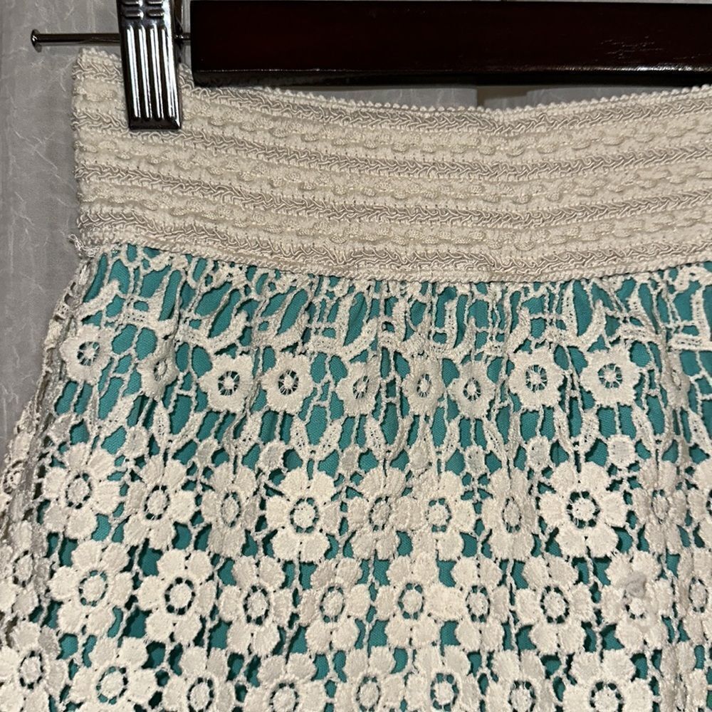 Beauties XL Ivory Teal Lace Skort - Picture 3 of 9